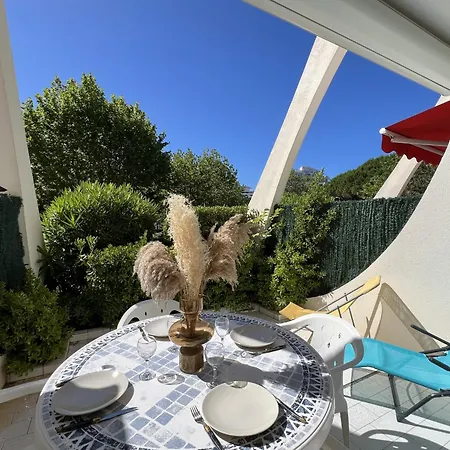 Sol-y-days Tropic, Rez De Jardin Avec Terrasse 公寓 *